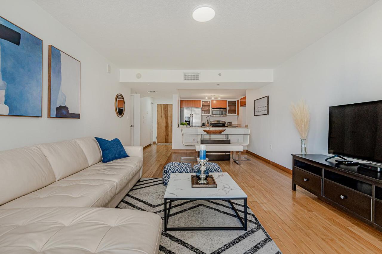 Lovely Condo With City & Ocean Views. Sleep Up To 6 People! マイアミ エクステリア 写真