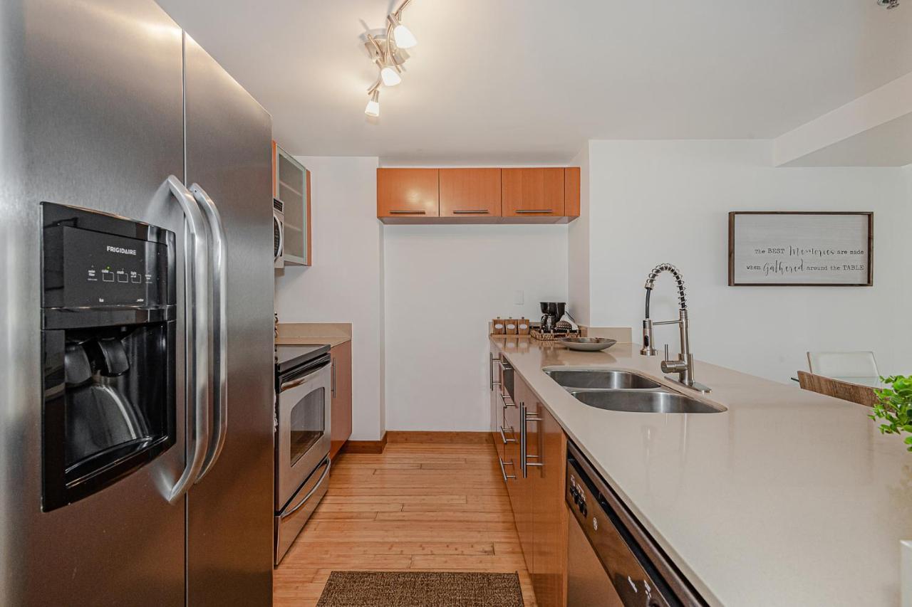 Lovely Condo With City & Ocean Views. Sleep Up To 6 People! マイアミ エクステリア 写真