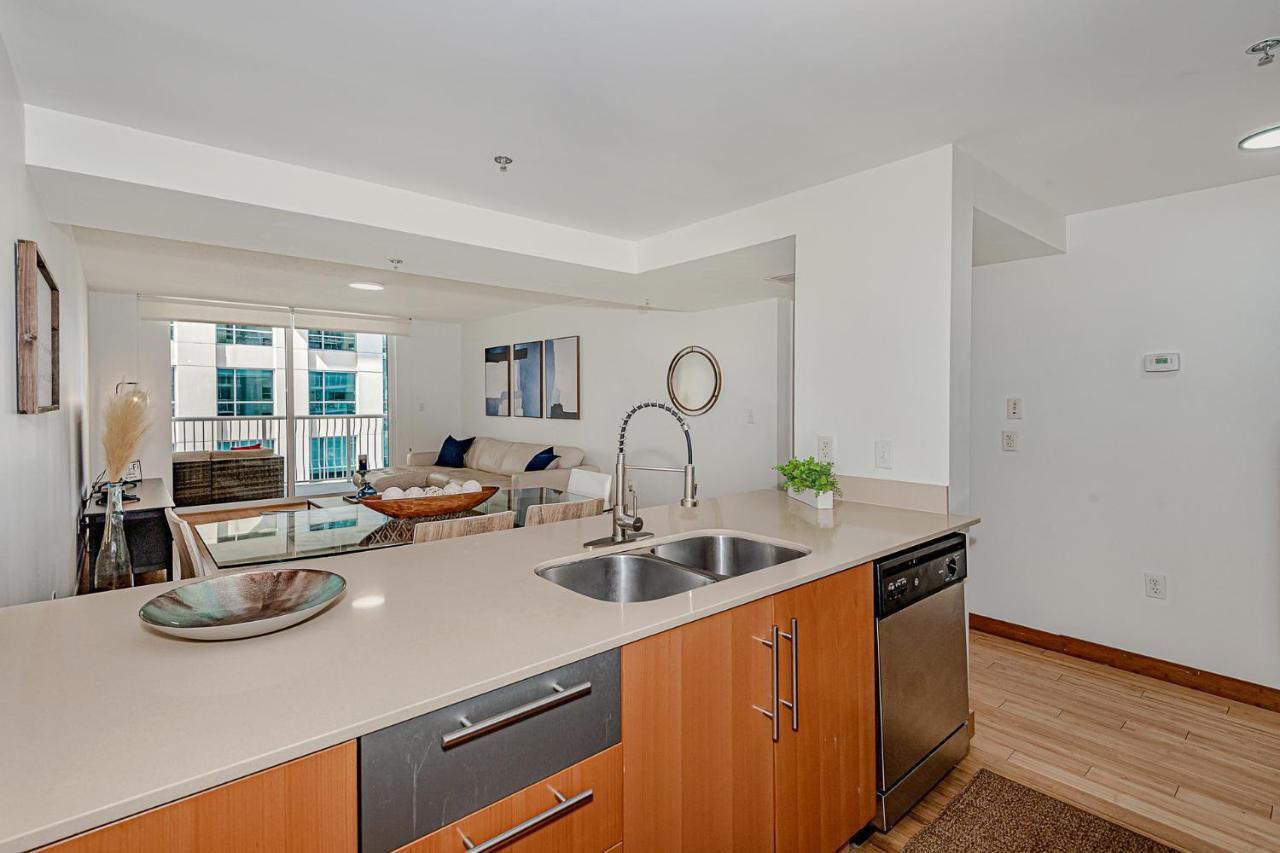 Lovely Condo With City & Ocean Views. Sleep Up To 6 People! マイアミ エクステリア 写真