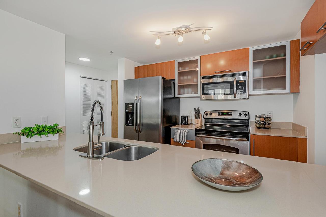 Lovely Condo With City & Ocean Views. Sleep Up To 6 People! マイアミ エクステリア 写真